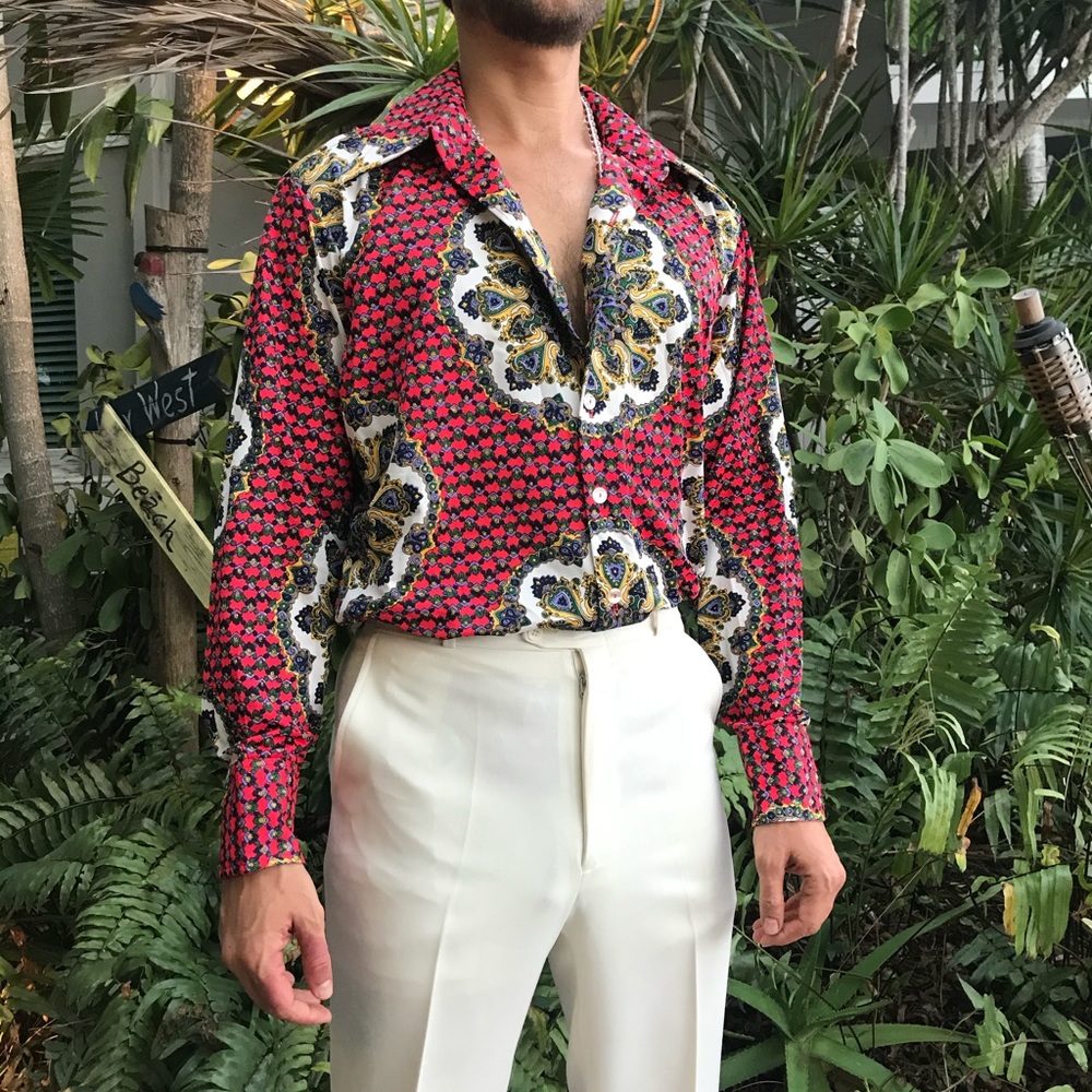 1970s Vintage Patterned Button Down Collard Shirt